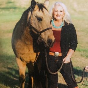 Meet your Posher, Misty